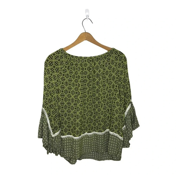 Chico’s Size 0 Green Boho Peasant Top Rayon Bell Sleeve Smocked Neckline Blouse - Picture 7 of 13